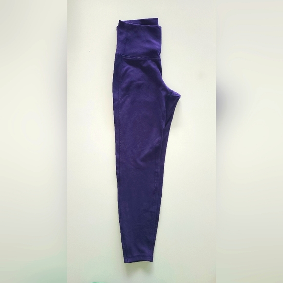 *NWT* Old Navy Balance Leggings - Picture 3 of 3